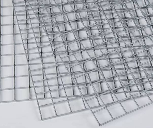 Reti metalliche elettrosaldate: caratteristiche, materiali e applicazioni